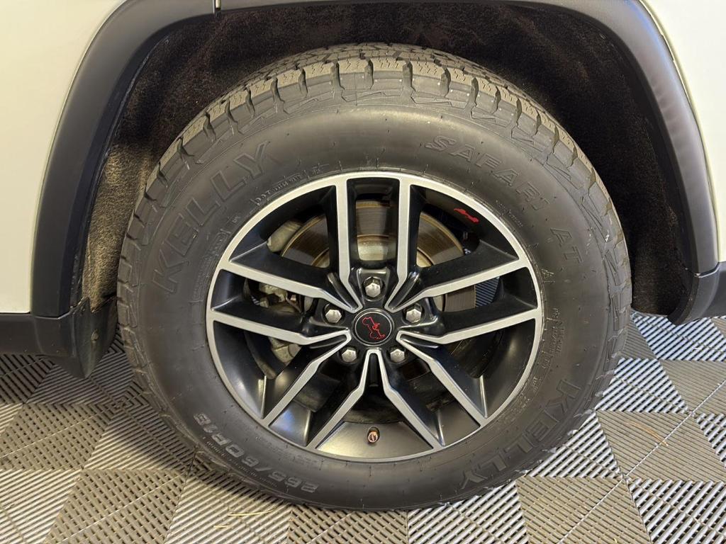 used 2018 Jeep Grand Cherokee car, priced at $21,695