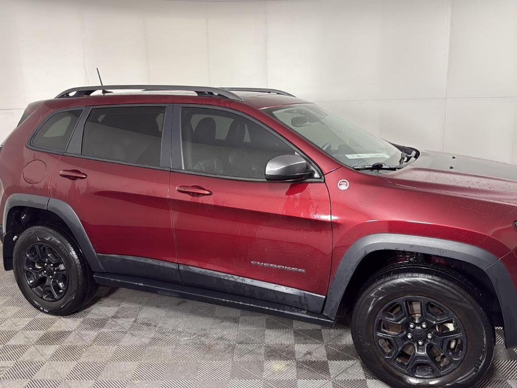used 2021 Jeep Cherokee car, priced at $23,995