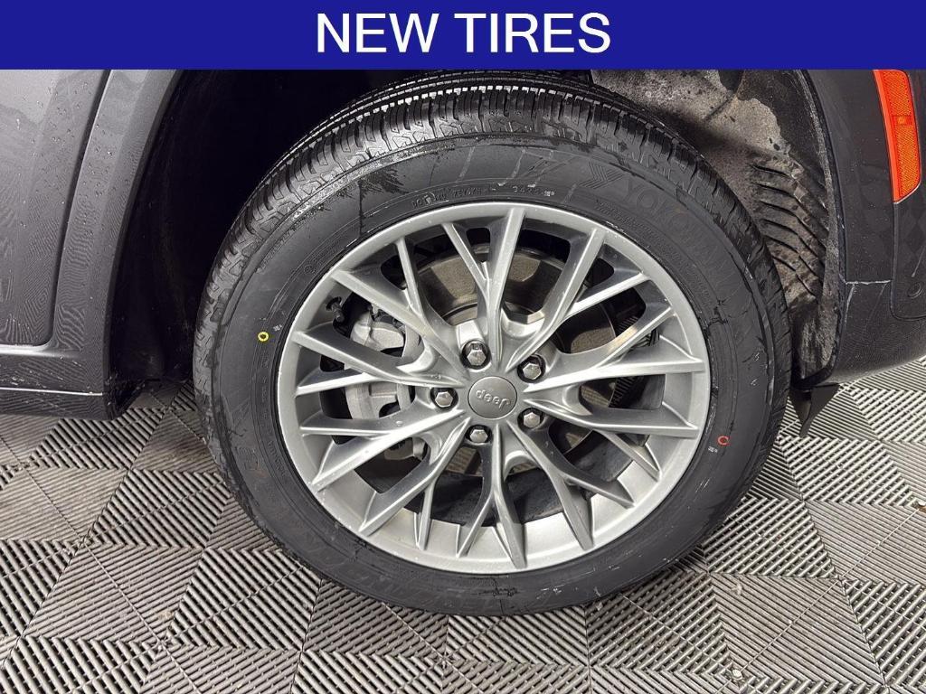 used 2022 Jeep Grand Cherokee 4xe car, priced at $32,995