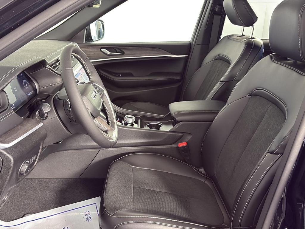 new 2026 Jeep Grand Cherokee car, priced at $48,263