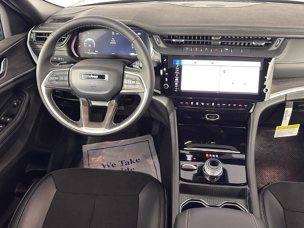 new 2026 Jeep Grand Cherokee car, priced at $48,263