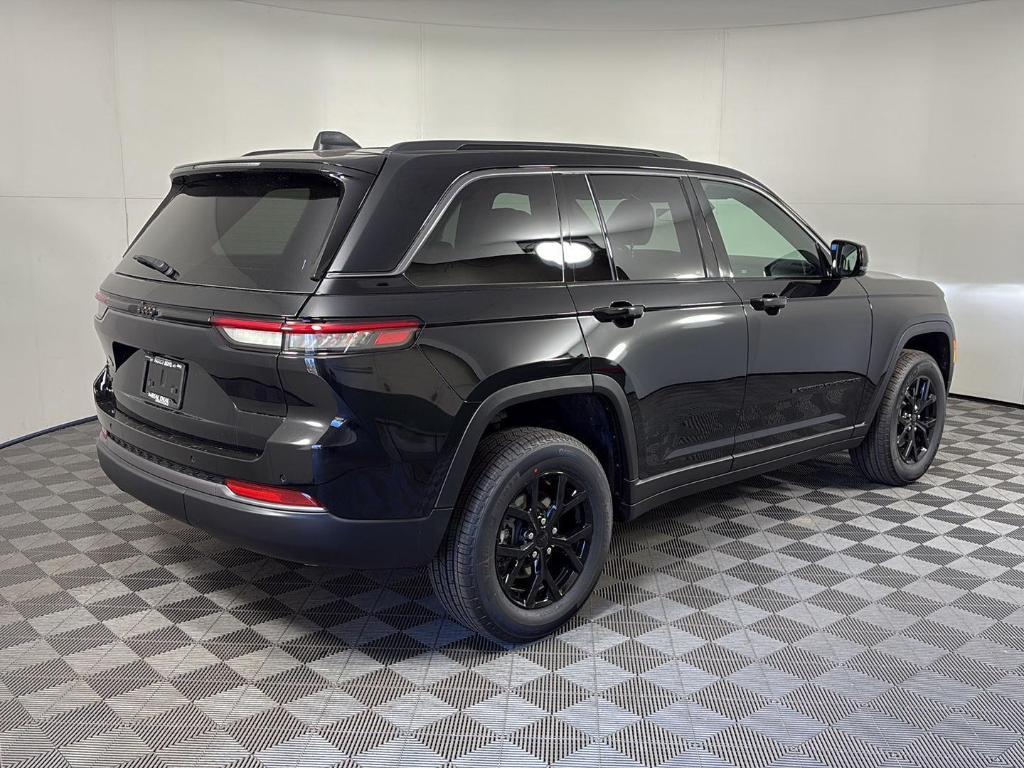 new 2026 Jeep Grand Cherokee car, priced at $48,263