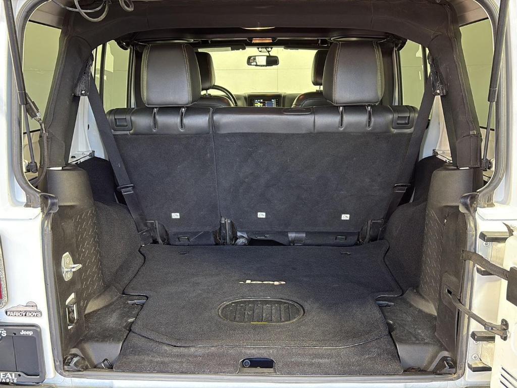 used 2015 Jeep Wrangler Unlimited car, priced at $18,995