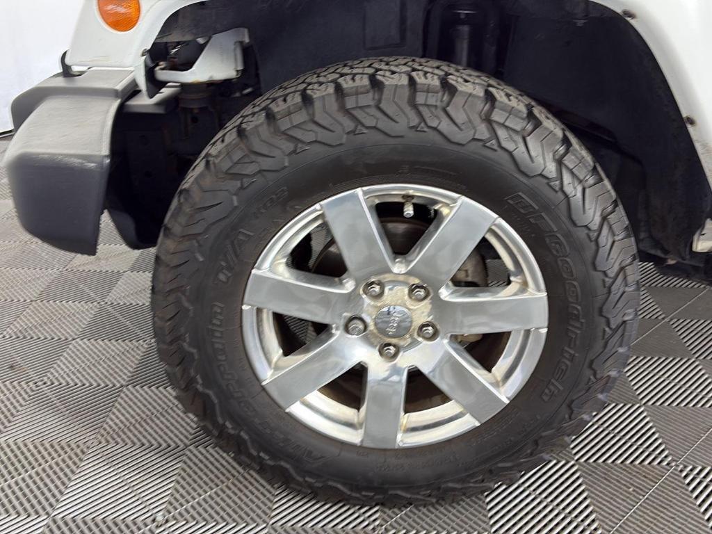 used 2015 Jeep Wrangler Unlimited car, priced at $18,995