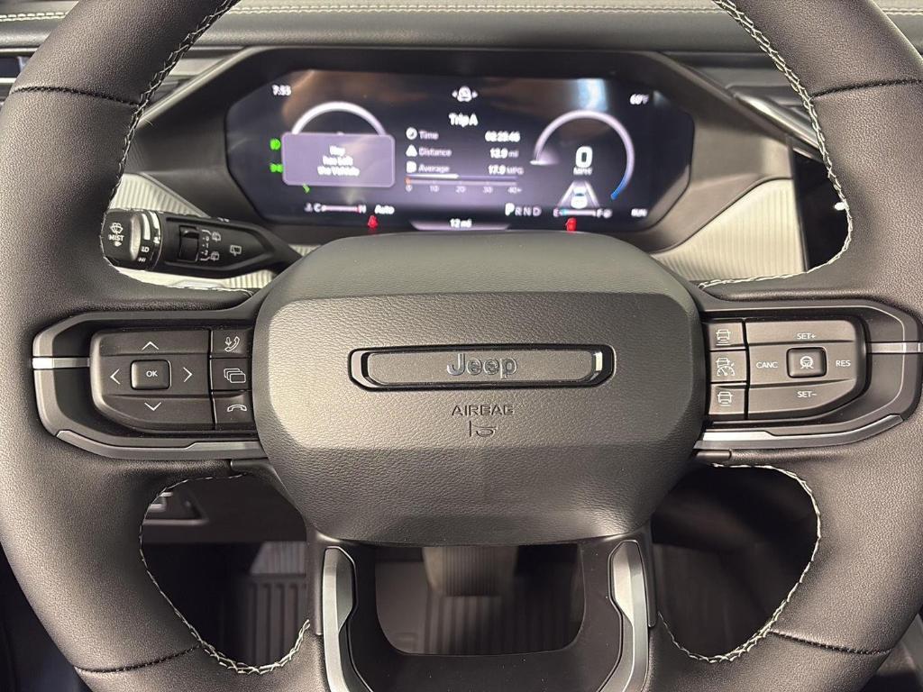 new 2026 Jeep Cherokee car, priced at $35,523
