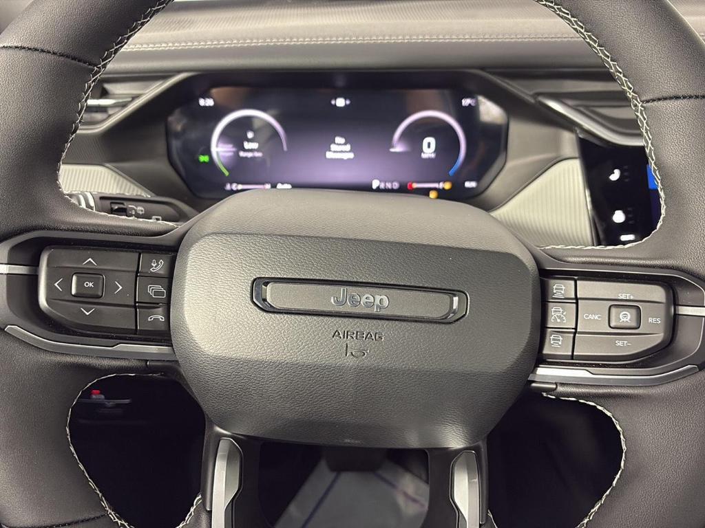 new 2026 Jeep Cherokee car, priced at $38,039