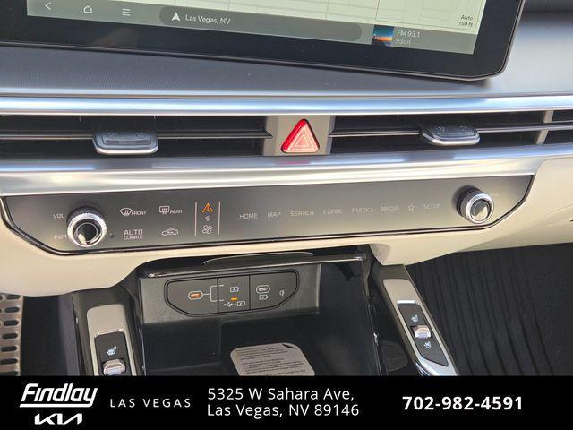 new 2026 Kia Sorento Hybrid car, priced at $47,220