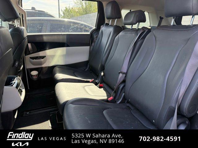 used 2024 Kia Carnival car, priced at $32,699