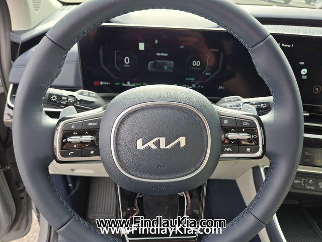 new 2026 Kia Carnival Hybrid car, priced at $52,637