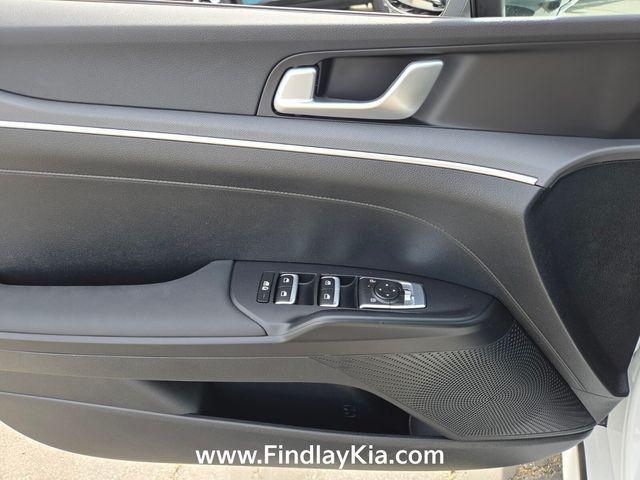 new 2026 Kia K5 car, priced at $28,722