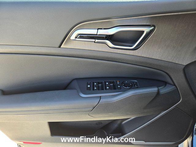 new 2026 Kia Sportage Plug-In Hybrid car, priced at $39,132
