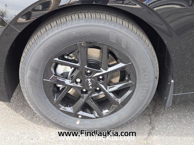 new 2026 Kia K5 car, priced at $27,083