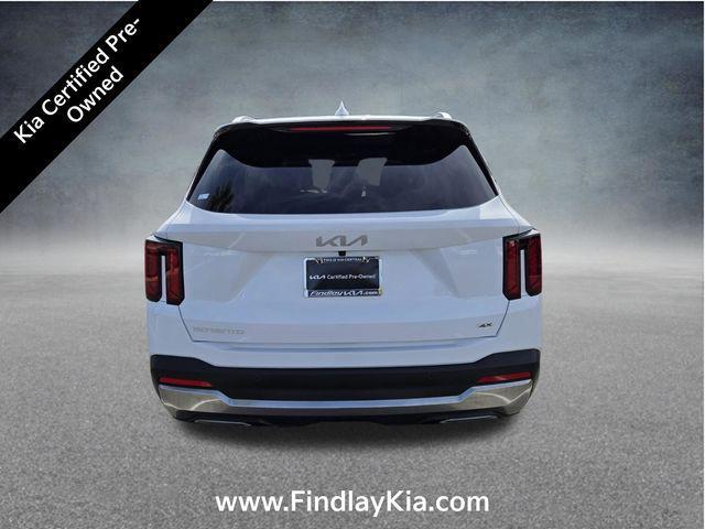 used 2025 Kia Sorento car, priced at $32,000