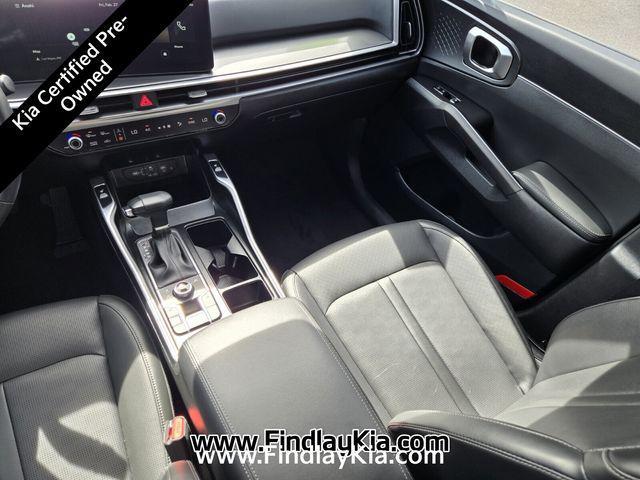 used 2025 Kia Sorento car, priced at $32,000
