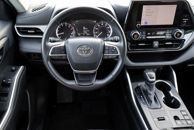 used 2024 Toyota Highlander car, priced at $32,880