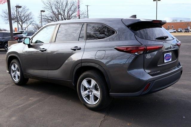 used 2024 Toyota Highlander car, priced at $32,880