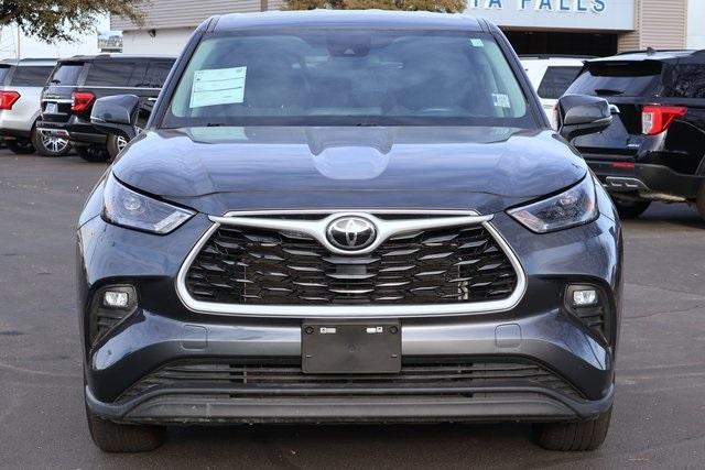 used 2024 Toyota Highlander car, priced at $32,880