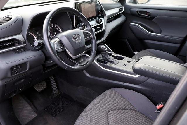 used 2024 Toyota Highlander car, priced at $32,880