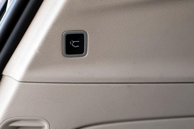 used 2023 Chrysler Pacifica car, priced at $24,204