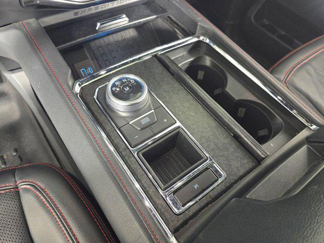 used 2022 Ford Expedition Max car, priced at $33,999