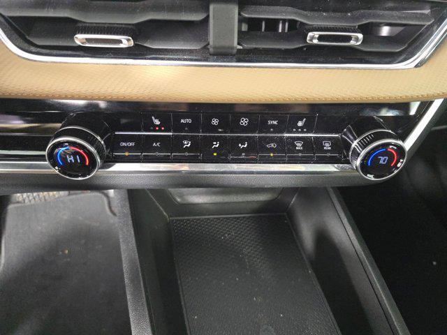 used 2025 Chevrolet Equinox car, priced at $26,996