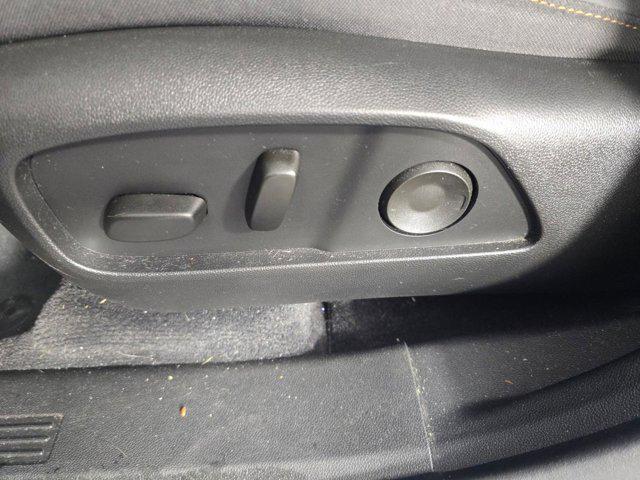 used 2025 Chevrolet Equinox car, priced at $26,996