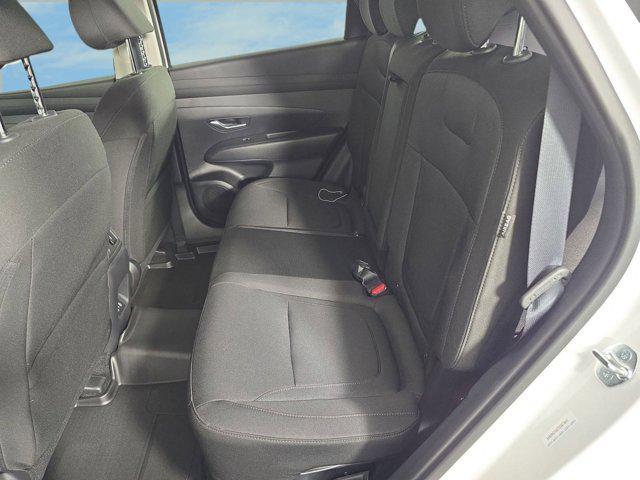 new 2025 Hyundai TUCSON Hybrid car, priced at $33,463