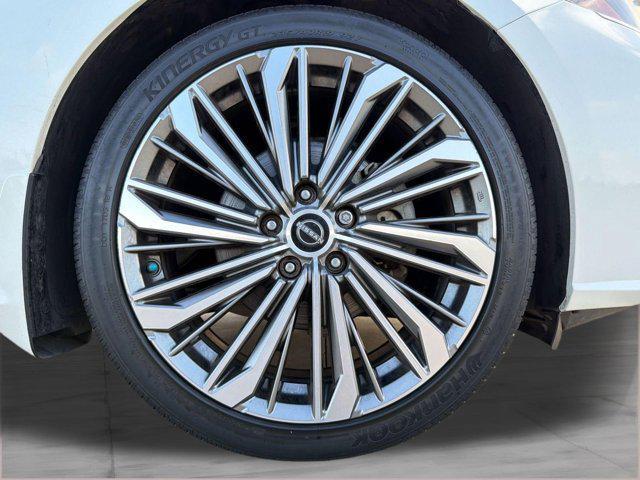 used 2024 Nissan Altima car, priced at $23,599