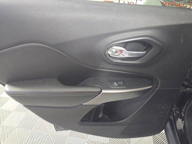 used 2019 Jeep Cherokee car, priced at $15,898