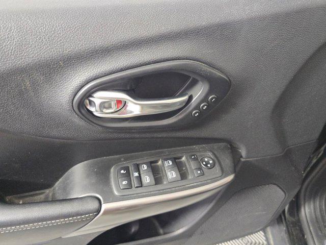 used 2019 Jeep Cherokee car, priced at $15,898