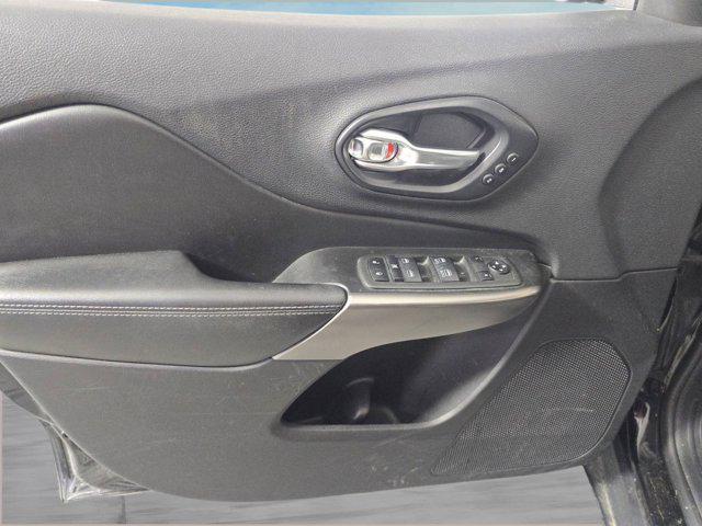 used 2019 Jeep Cherokee car, priced at $15,898