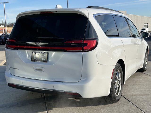 used 2021 Chrysler Pacifica car, priced at $17,000
