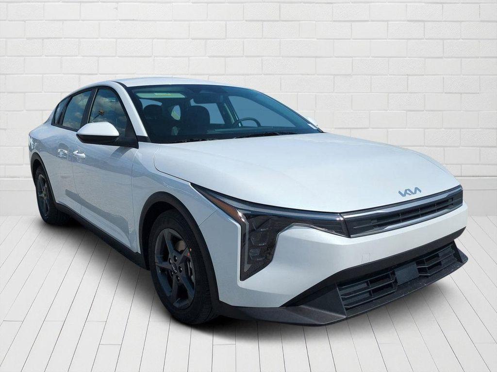 new 2025 Kia K4 car, priced at $23,036