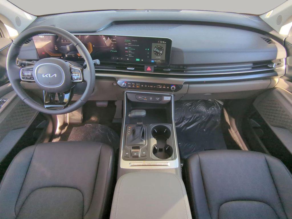 new 2026 Kia Carnival car, priced at $42,235