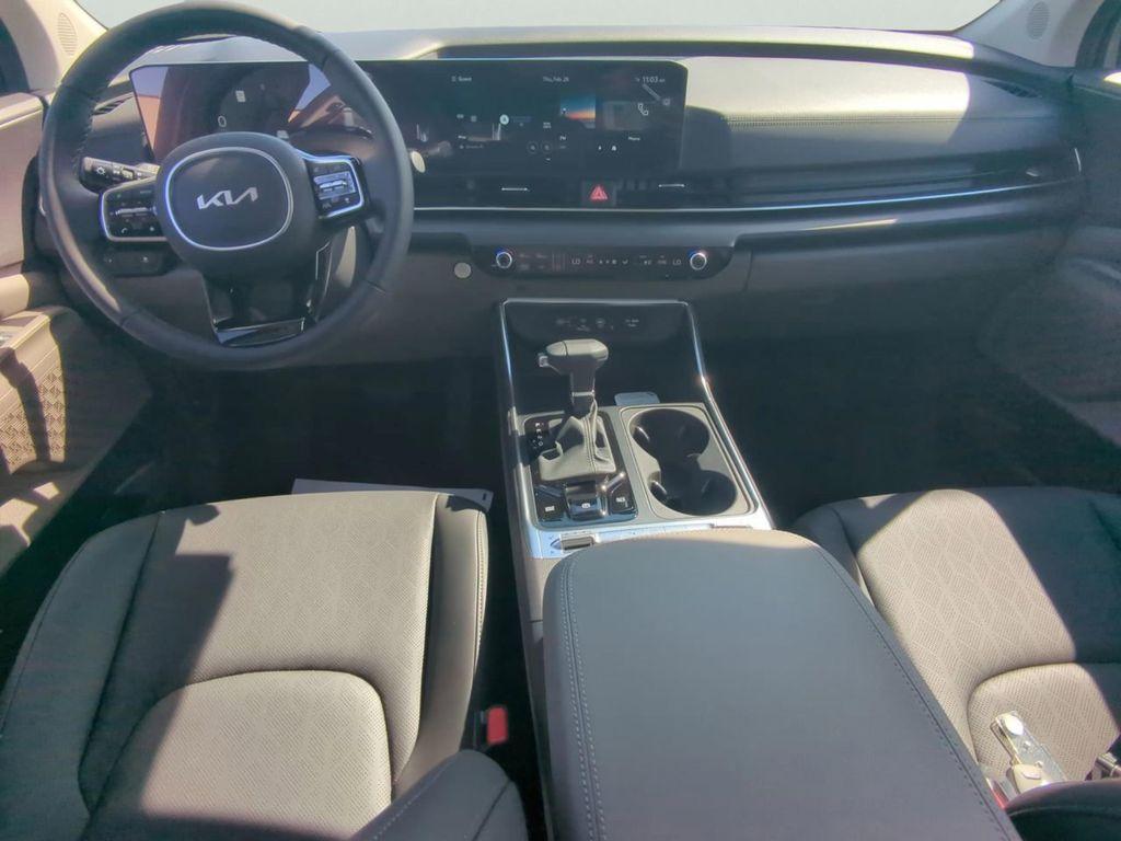 new 2026 Kia Carnival car, priced at $49,461