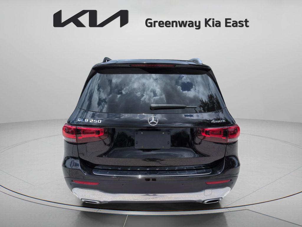 used 2022 Mercedes-Benz GLB 250 car, priced at $27,788