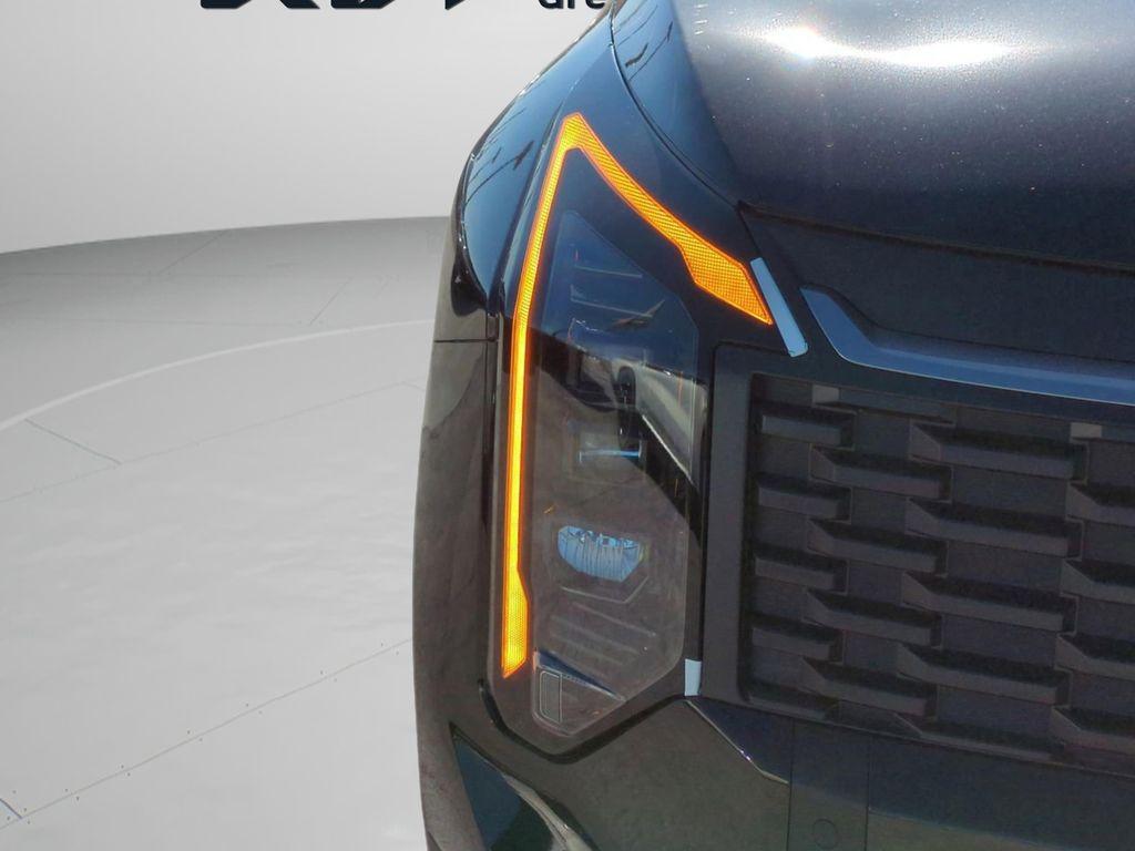new 2026 Kia Sportage Hybrid car, priced at $31,935