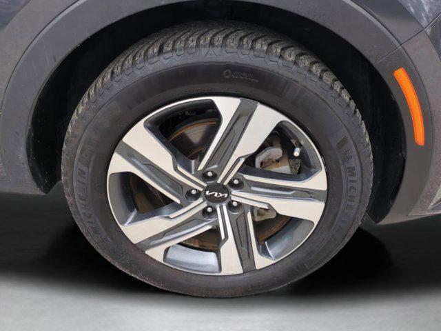used 2022 Kia Sorento Plug-In Hybrid car, priced at $26,951