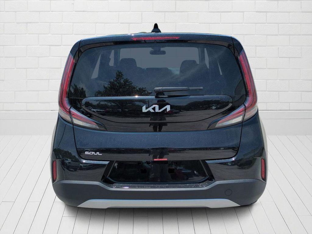 new 2025 Kia Soul car, priced at $19,876