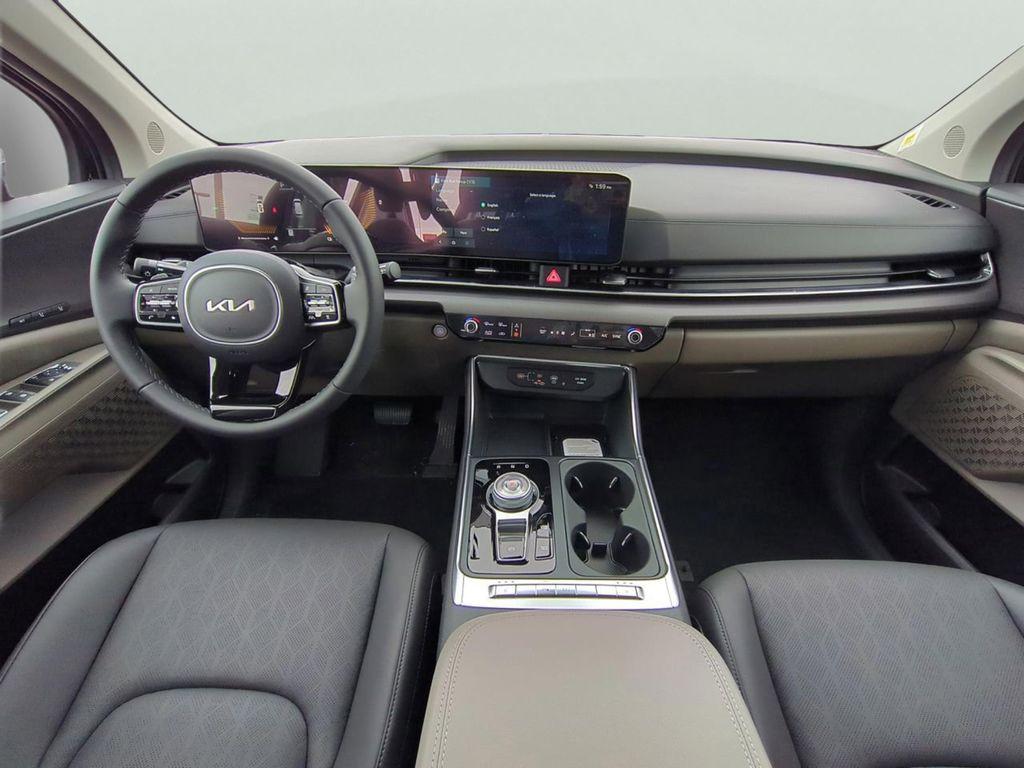 new 2026 Kia Carnival Hybrid car, priced at $45,915