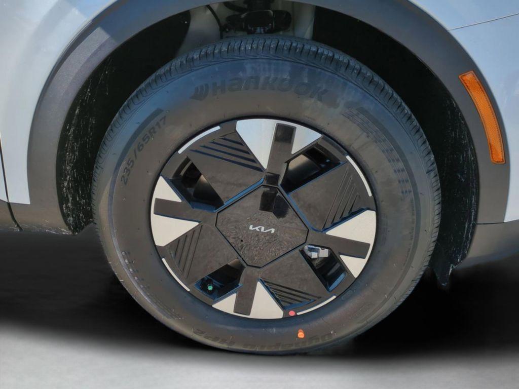 new 2026 Kia Sportage Hybrid car, priced at $32,495