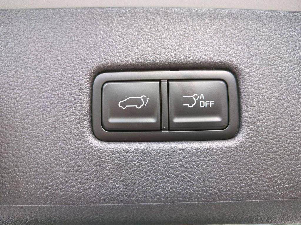 new 2026 Kia Carnival Hybrid car, priced at $55,365