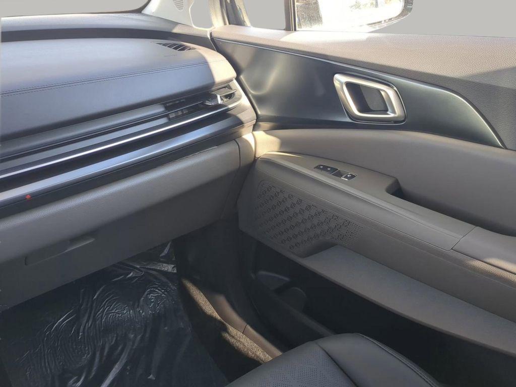 new 2026 Kia Carnival car, priced at $42,235