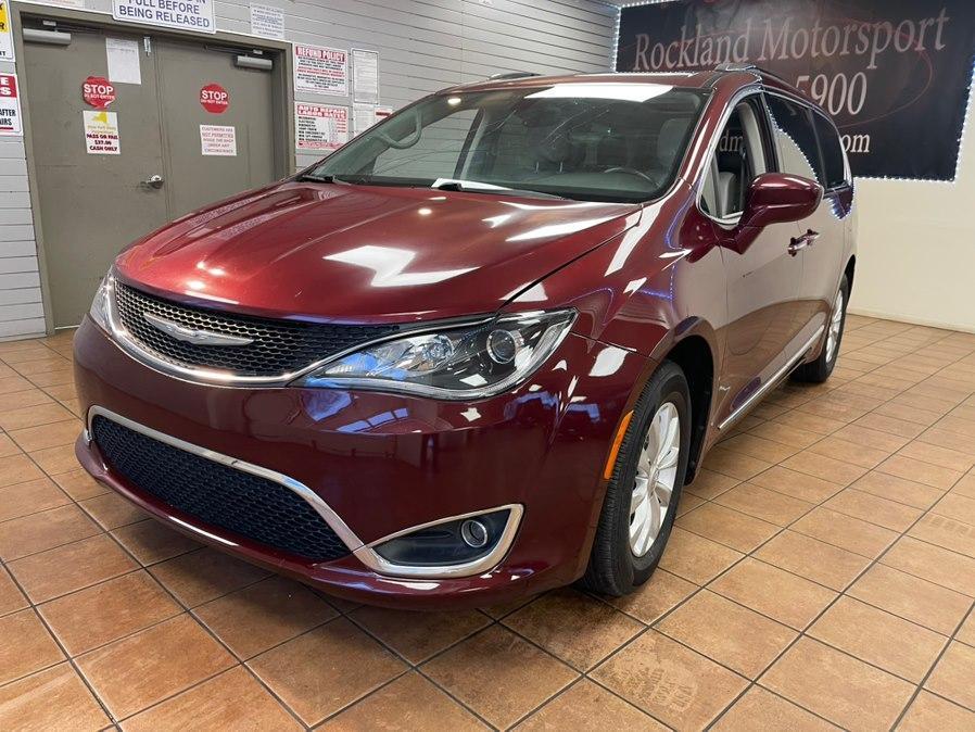 used 2018 Chrysler Pacifica car, priced at $9,888