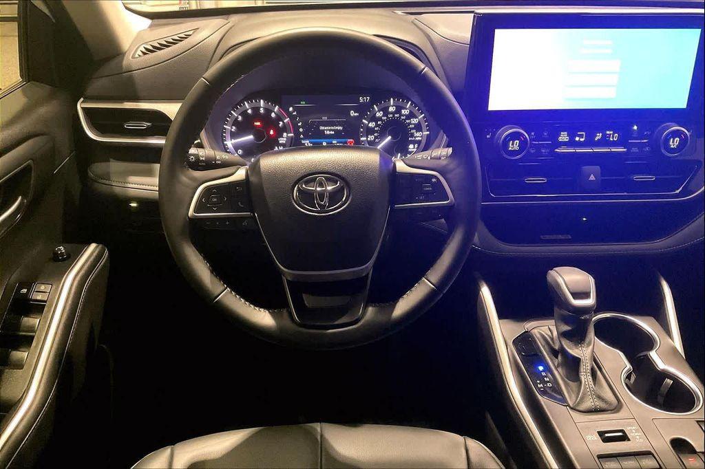used 2024 Toyota Highlander car, priced at $43,000