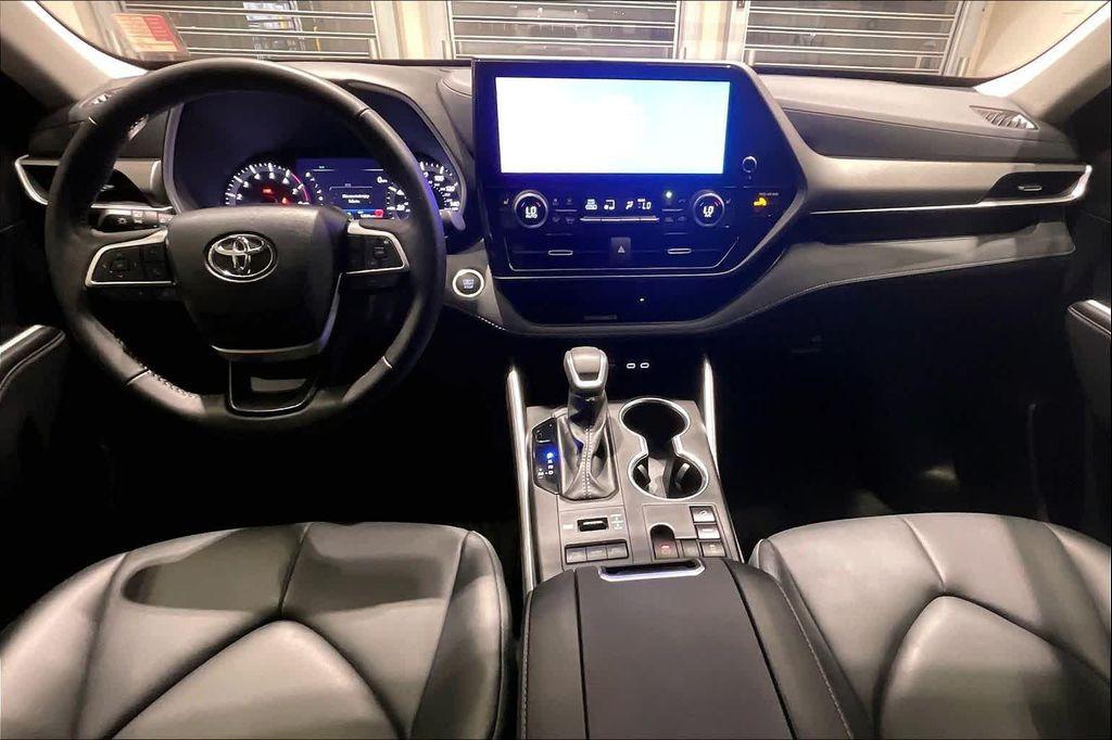used 2024 Toyota Highlander car, priced at $43,000