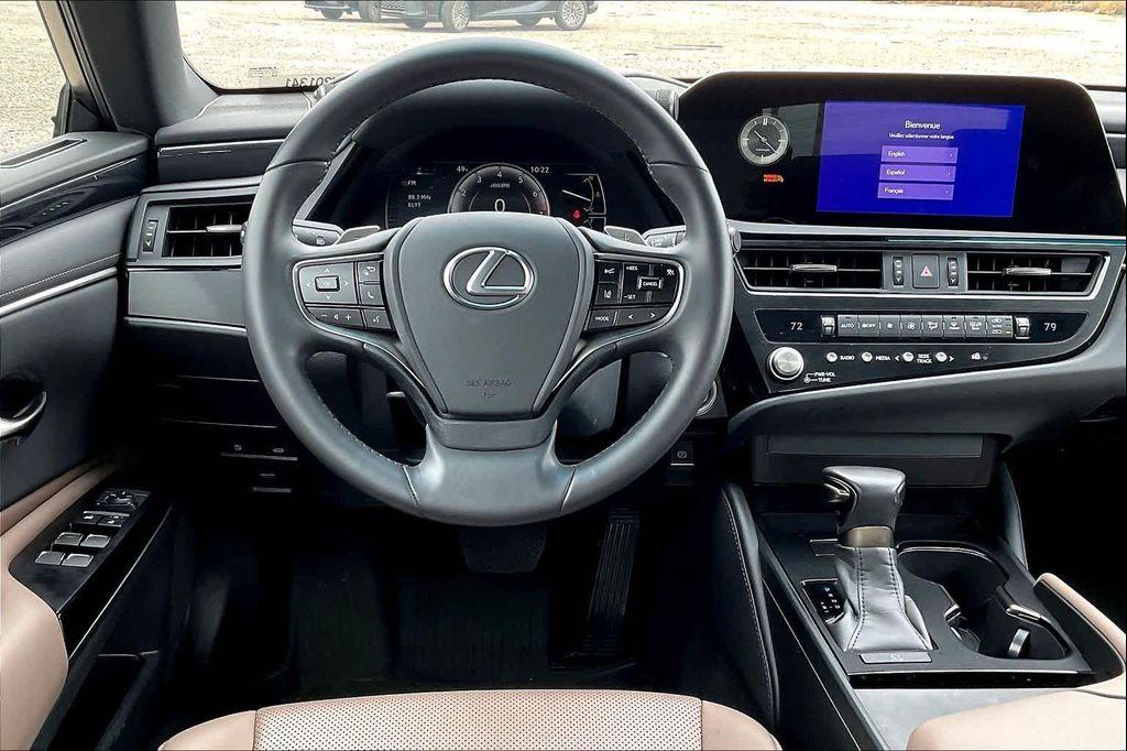 used 2025 Lexus ES 350 car, priced at $42,000