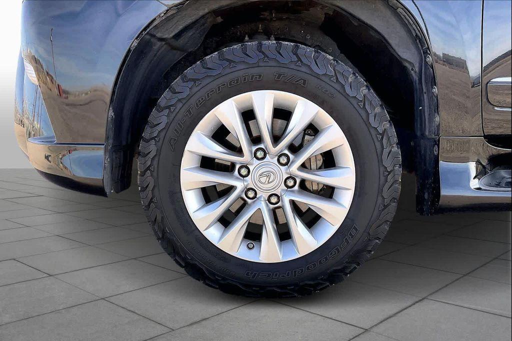 used 2019 Lexus GX 460 car, priced at $32,000