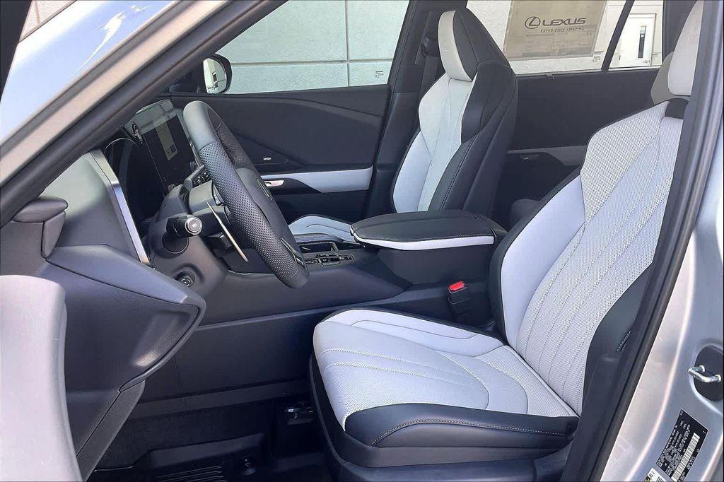 new 2026 Lexus TX 500h car, priced at $76,142