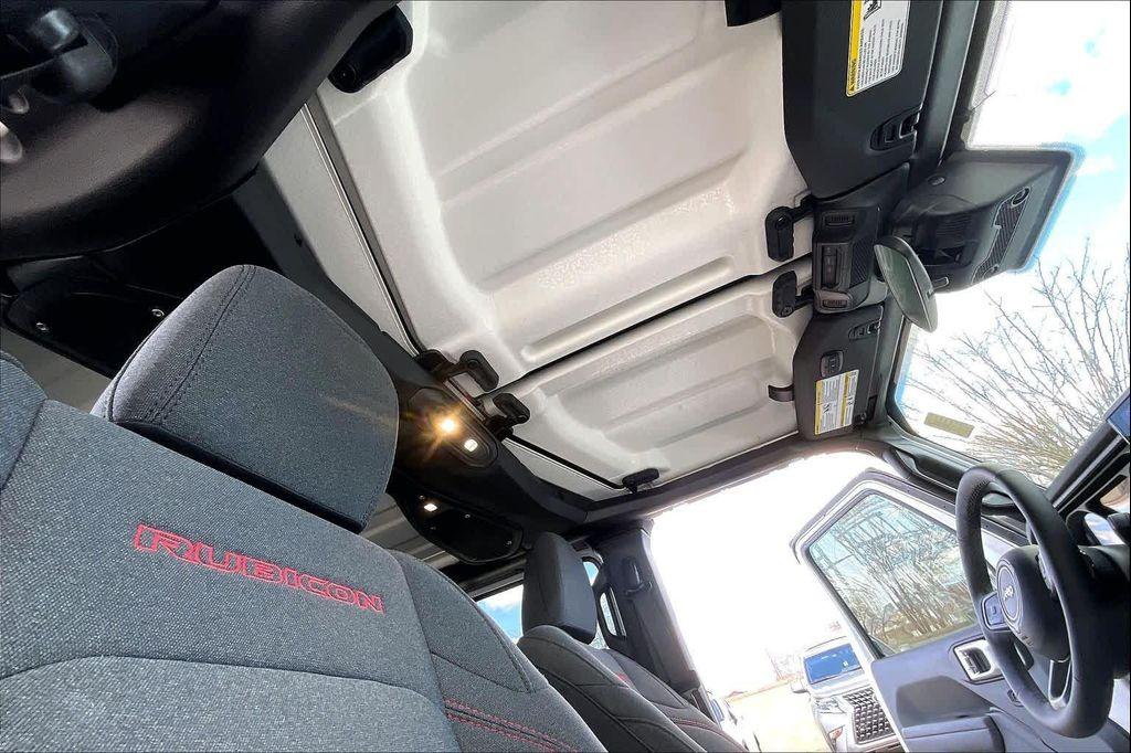 used 2025 Jeep Gladiator car, priced at $49,000